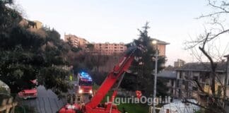 Genova, Tir e traffico bloccato per l’intera giornata in via Cravasco Tir incastrato via Cravasco Prà Genova