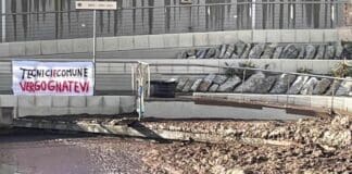 Genova, porticciolo di Nervi ancora pieno di alghe: è polemica