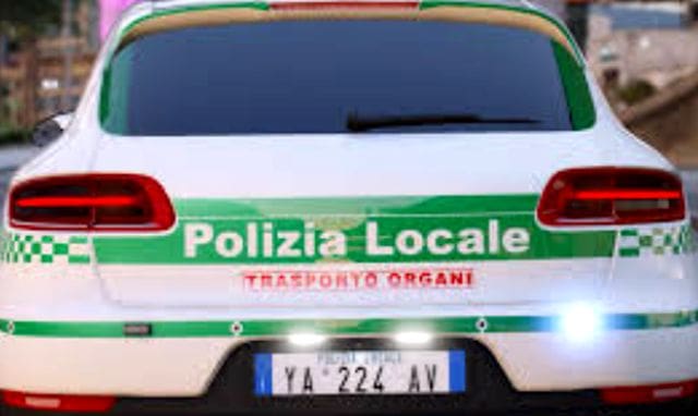 Porsche Macan polizia locale organi