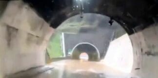 Caos Autostrade, allagamenti e cascate sulla rete attorno a Genova Galleria allagata Autostrada