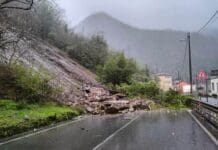 Frana a Bargagli, al momento sono 400 le persone isolate frana Bargagli ss45 La Presa genova