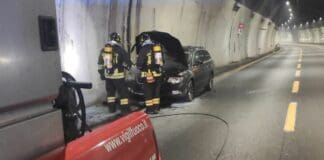 Auto in fiamme in galleria sull’Autostrada A26 Auto incendio autostrada A26 2 marzo 2024