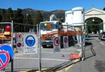Genova, lavori sul Veilino fermi davanti al Cimitero di Staglieno, commercianti infuriati Staglieno cantiere cimitero