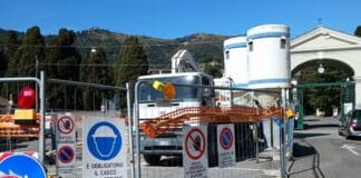 Genova, lavori sul Veilino fermi davanti al Cimitero di Staglieno, commercianti infuriati Staglieno cantiere cimitero