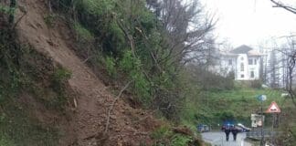 Genova, frana sul Turchino, chiusa la strada statale 456 a Fado Frana Fado, statale 456