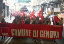 Genova, corteo del personale degli asili e servizi educativi del Comune manifestazione asili Genova