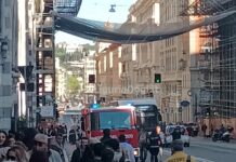 Genova, vigili del fuoco in via XX settembre, intervento in corso Vigili del Fuoco via XX settembre Genova