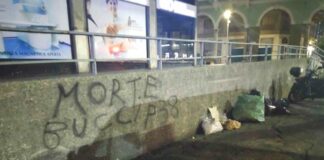 Genova, scritte contro sindaco Bucci, la solidarietà del presidente Toti scritte contro Bucci Genova
