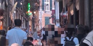 Cena Condivisa, successo oltre le aspettative per l’evento del Centro Storico Cena condivisa Genova