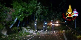 Castiglione Chiavarese, frana sulla statale 523: strada chiusa Castiglione Chiavarese franza statale 523