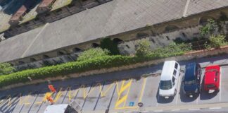 Genova, proteste al Lagaccio per il pulmino che toglie parcheggi posteggi cancellati Lagaccio