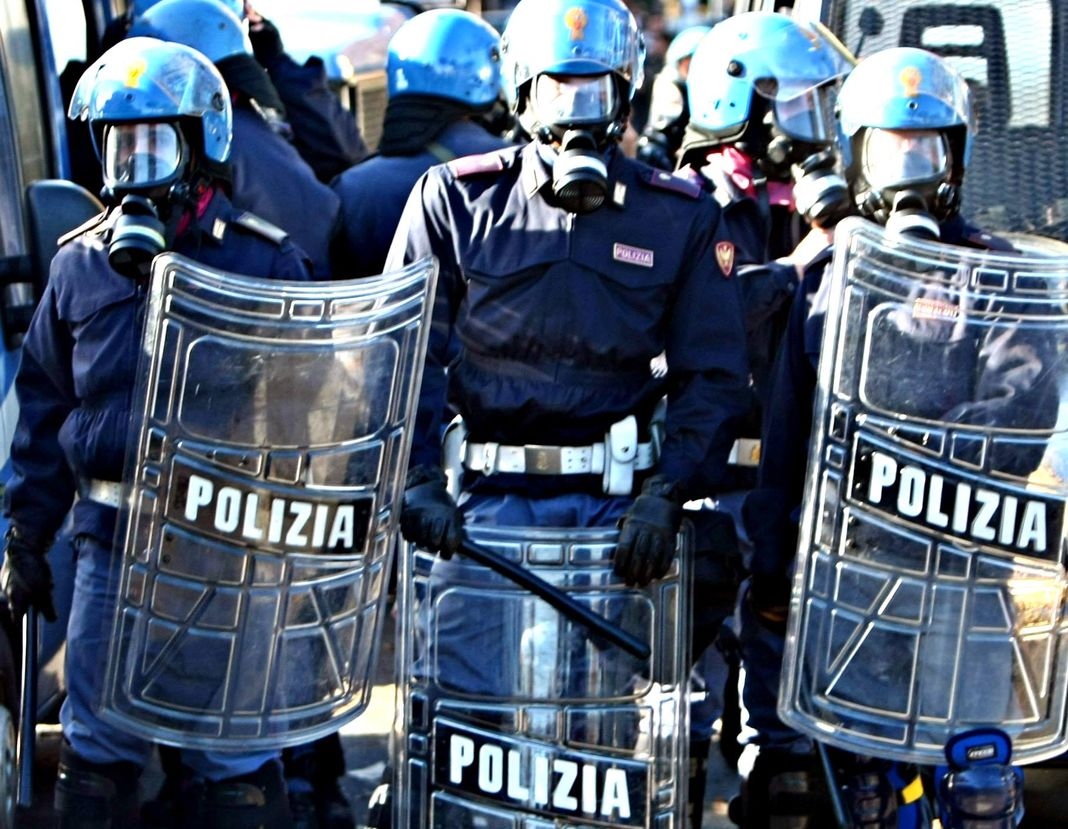 Polizia anti guerriglia