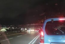 Genova, strada Sopraelevata chiusa, code e proteste Sopraelevata chiusa coda corso Quadrio