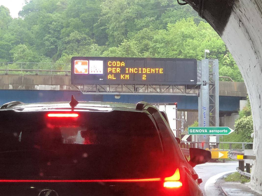 Coda autostrada A10 Genova aeroporto