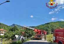 Rovegno, furgone fuori strada, arrivano i Vigili del fuoco Rovegno incidente 4 giugno 2024