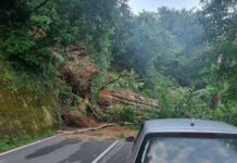 Lumarzo, frana sulla SP77: strada chiusa al traffico