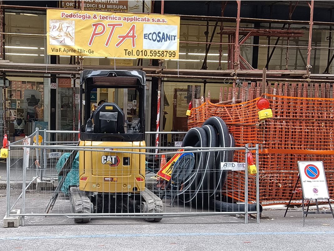 cantiere via Finocchiaro Aprile Foce