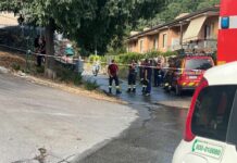 Genova, tubazione rotta in via Chiodo, strada chiusa e rubinetto a secco Castelletto tubo rotto via Chiodo