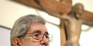 Genova, oggi i funerali di don Mario Colella a Sampierdarena don Mario Colella