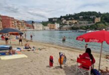 Turismo, Liguria verso il sold-out per Ferragosto Sestri Levante Baia del Silenzio spiaggia