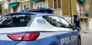 Genova, si è arreso l’uomo barricato in casa a Sestri Polizia auto volante