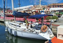 Lavagna, fiamme su una barca a vela nel porto incendio barca Lavagna