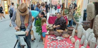 La Spezia, torna Spetialis con rievocazioni storiche, musica e spettacoli spetialis intagliatore