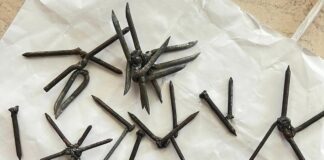 Genova, chiodi foragomme sulle alture di Voltri Voltri chiodi foragomme