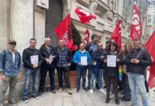 Genova, lavoratori del Teatro Carlo Felice a Tursi: il sindaco ci aveva promesso un incontro presidio lavoratori Carlo Felice a Tursi 23 ottobre 2024