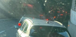 Genova, traffico in tilt tra lungomare Canepa e la Guido Rossa