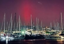Aurora boreale rossa ancora visibile in Liguria Aurora boreale rossa Lavagna 12 ottobre 2024