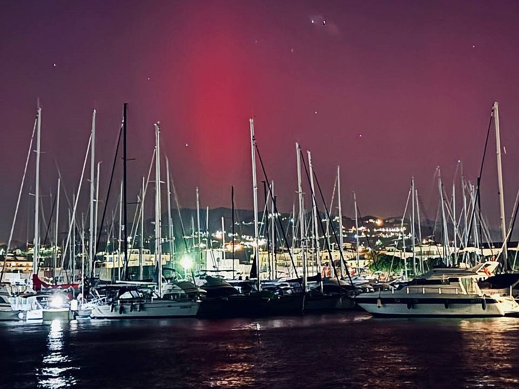 Aurora boreale rossa Lavagna 12 ottobre 2024