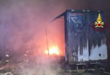 Incidente sulla A26 Voltri – Gravellona Toce, autostrada ancora chiusa camion fiamme A26 7 ottobre 2024