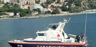 Arenzano, ricerche anche in mare per Davide Violin carabinieri subacquei barca