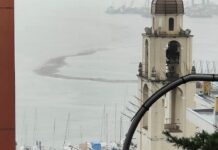Genova, legname e rifiuti nel canale di calma, a rischio la regata storica? legname canale calma Pra'