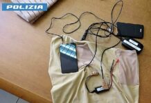La Spezia, patenti facili, tre denunciati polizia patenti rice trasmittenti esami