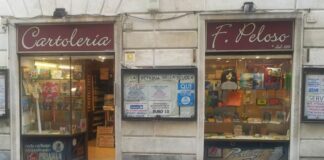 Genova, la storica Cartoleria Peloso chiude dopo 140 anni di attività