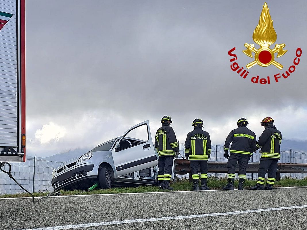 Auto in bilico Faiallo