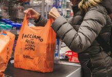 Genova, torna la Colletta Alimentare per aiutare chi è in difficoltà Colletta alimentare banco alimentare