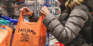 Genova, torna la Colletta Alimentare per aiutare chi è in difficoltà Colletta alimentare banco alimentare