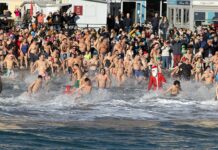 Alassio, Cimento invernale per 230 temerari, ma il clima aiuta Alassio, cimento invernale 2024