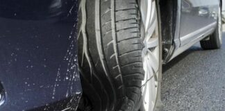 Caos Autostrade, pietra sulla carreggiata e strage di ruote e copertoni sulla A10