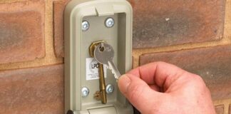 Affitti brevi, in Liguria una struttura su 4 non è ancora in regola key box turismo affitti brevi