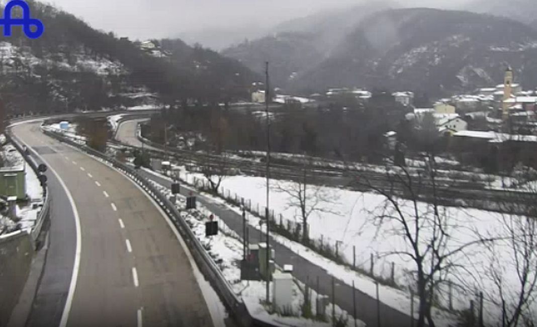 neve autostrada A7 Isola del Cantone 8 dicembre 2024