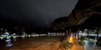 Maltempo Liguria, a Chiavari esonda l’Entella alla foce, chiusa statale 225 in Fontanabuona Entella esondato