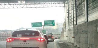 Genova, corteo e sciopero lavoratori ex Ilva: traffico in tilt in A10