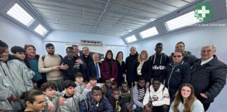 Genova, una cabina di verniciatura per i corsi da carrozziere per giovani Migranti corso verniciatura
