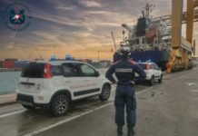 Genova, irregolarità a bordo: la Guardia Costiera ferma due navi mercantili