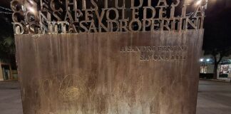 Savona, vandalizzato il monumento a Sandro Pertini, lo sdegno del PCI Sandro Pertini monumento vandalizzato