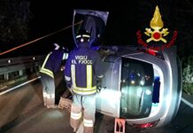 Chiavari, si ribalta con l’auto sulla statale Aurelia, arrivano i vigili del fuoco Chiavari auto ribaltata su Aurelia 2 febbraio 2025
